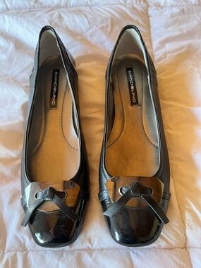 Bandolino Black Patent Square-Toe Ballet Flats with Bow Accent New Without Box.